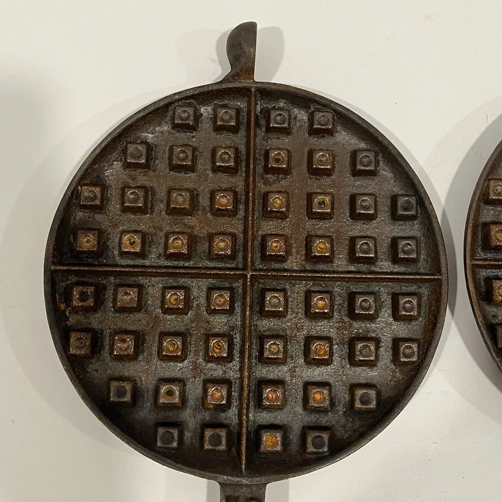 Wagner Mfg Co Sidney O Cast Iron Waffle Iron Paddles No 8 Wood Handle Antique